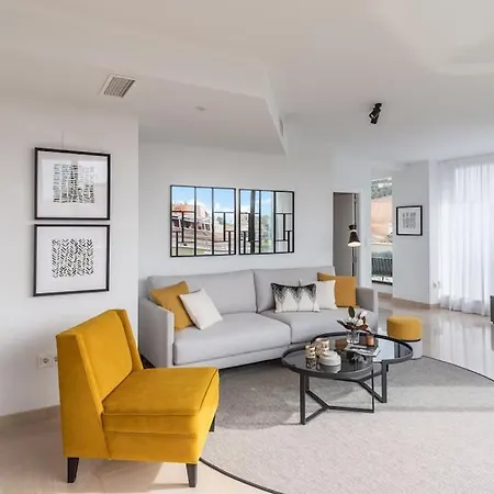 Exclusivo Atico Apartment